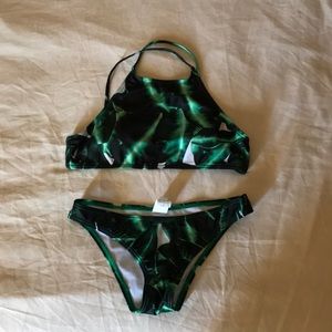 New Leaf Print Bikini set🍃
